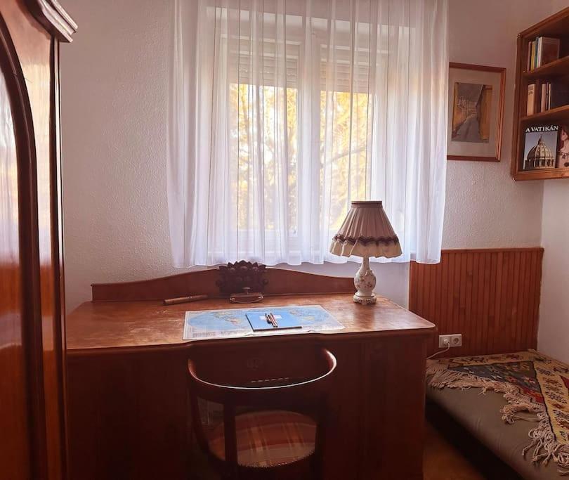 Romantic Villa - Pápa エクステリア 写真