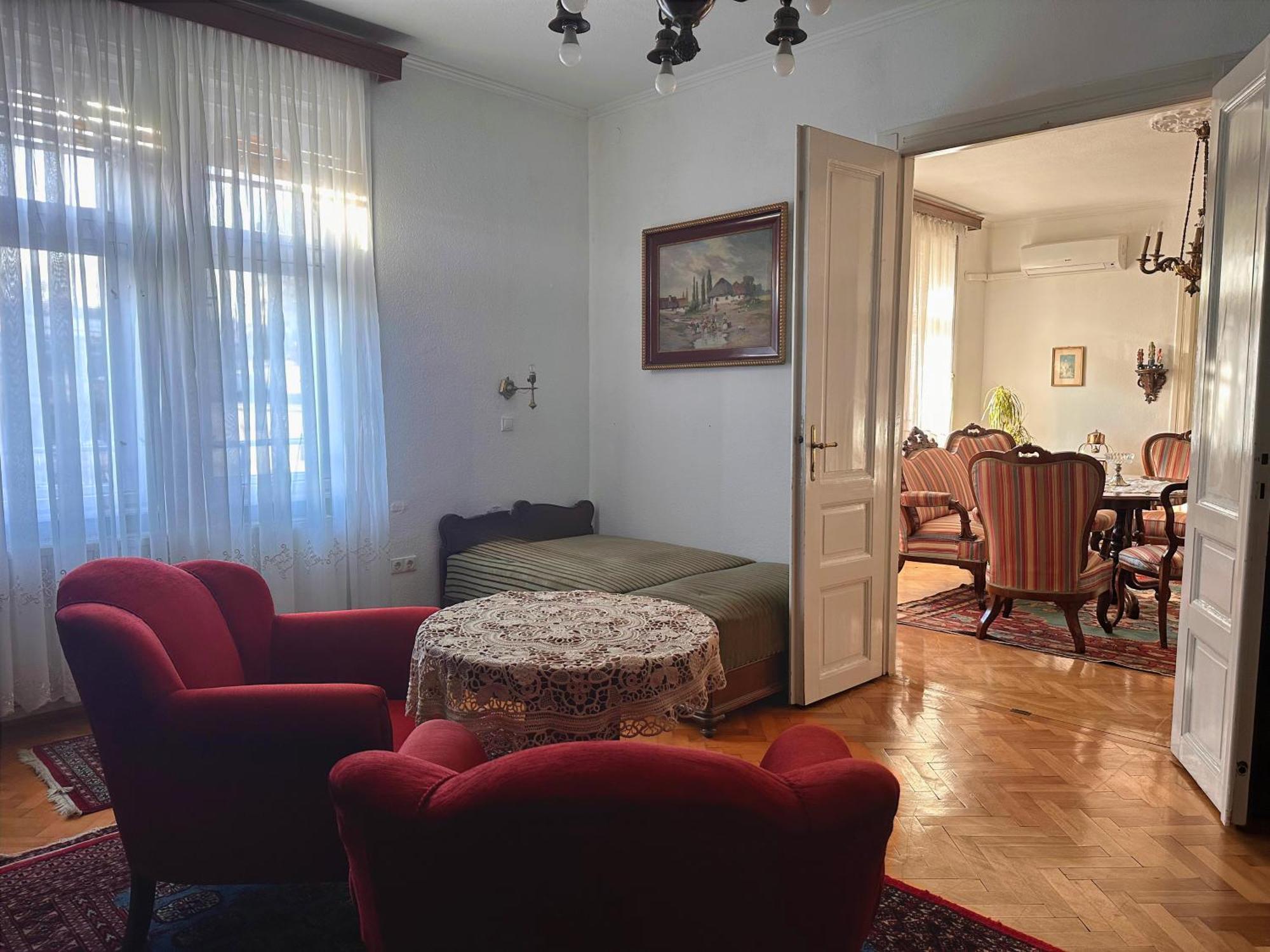 Romantic Villa - Pápa エクステリア 写真