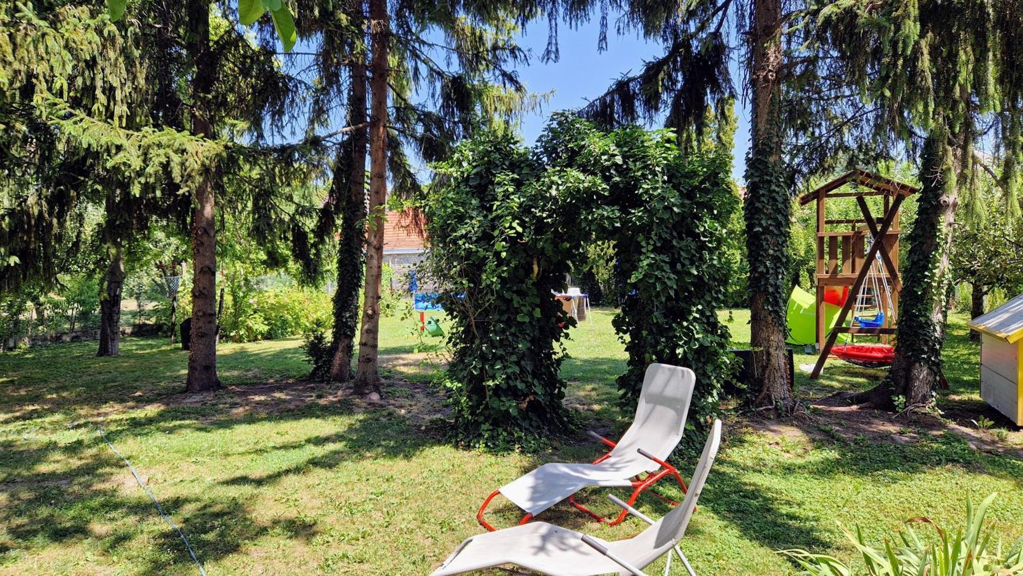 Romantic Villa - Pápa エクステリア 写真